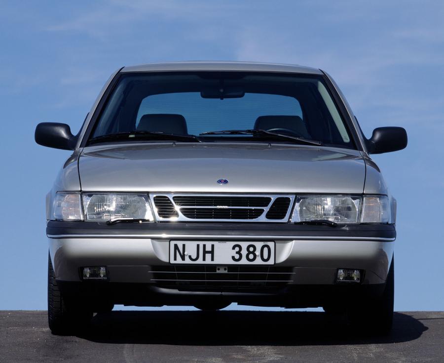  Saab 900 1993 года  (фото 22 из 22)